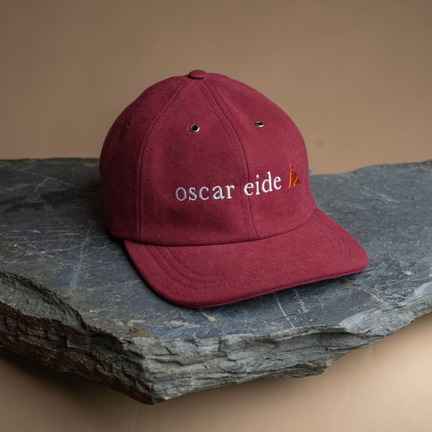 Fujikinbai Embroidered Cap - Burgundy