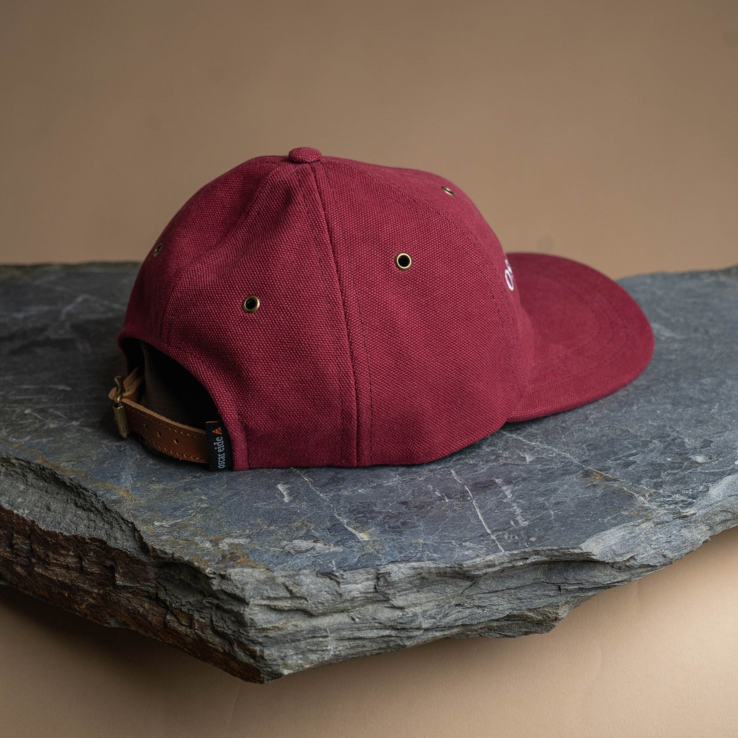 Fujikinbai Embroidered Cap - Burgundy