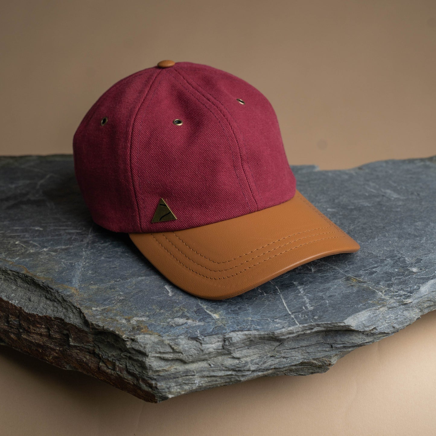 Fujikinbai Lupin Burgundy Cap - Leather & Brass