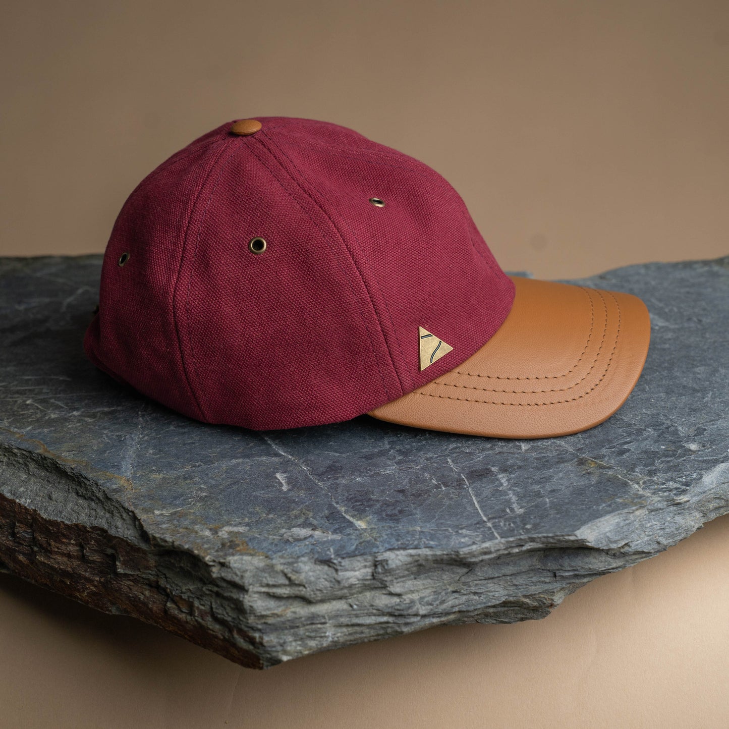 Fujikinbai Lupin Burgundy Cap - Leather & Brass