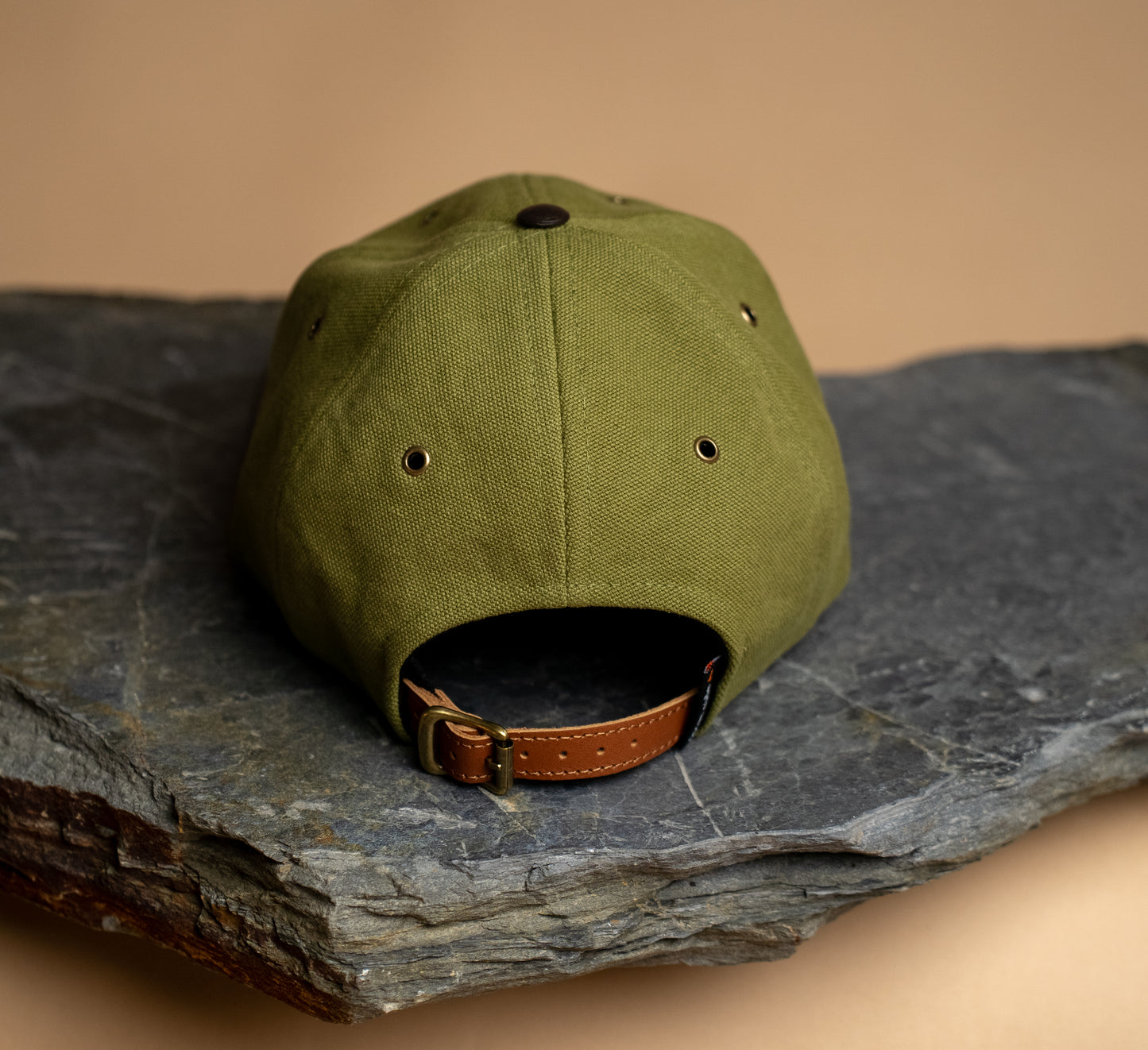 Fujikinbai Embroidered Leather Cap - Olive