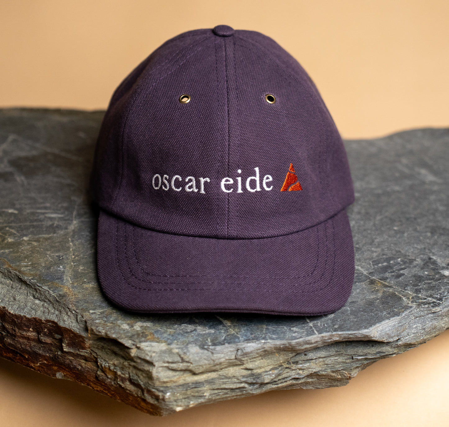 Fujikinbai Embroidered Cap - Plum
