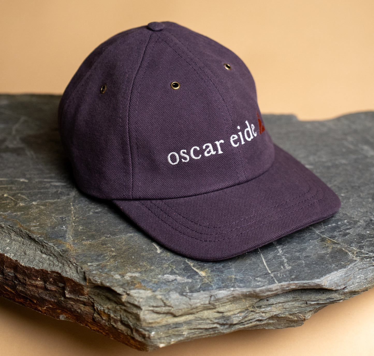 Fujikinbai Embroidered Cap - Plum