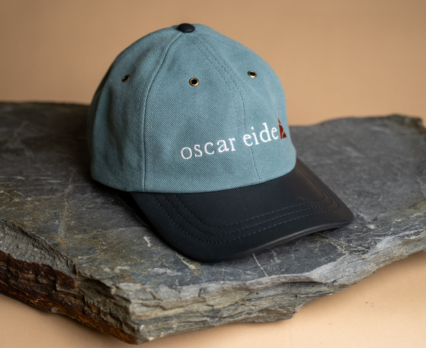 Fujikinbai Embroidered Leather Cap - Pacific